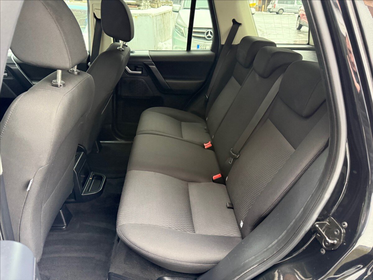 Land Rover Freelander SUV 2,2 l 110 kw