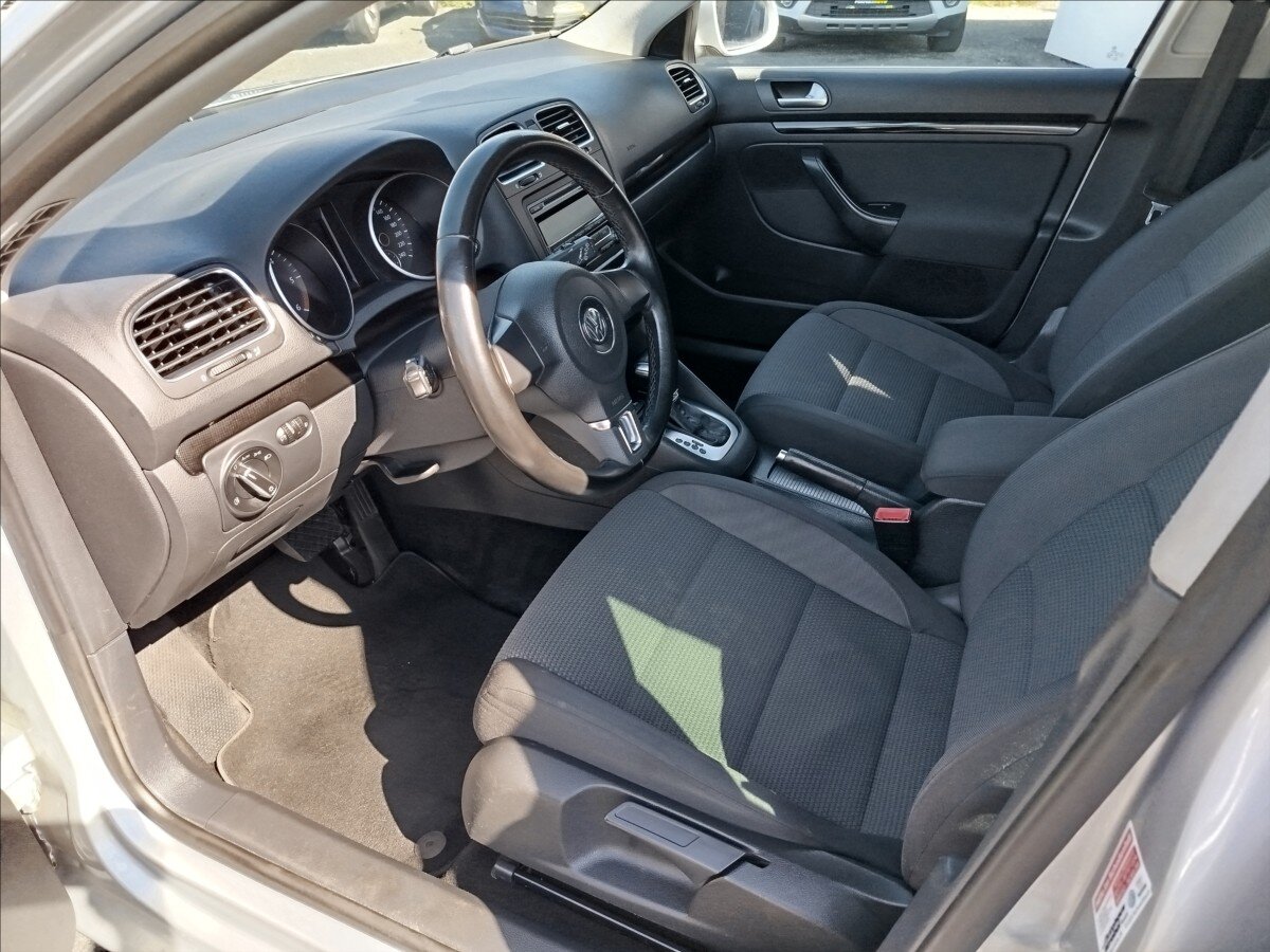 Volkswagen Golf Kombi 2,0 l 103 kw