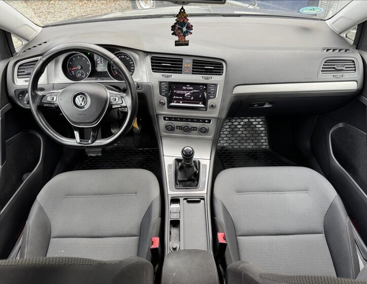 Volkswagen Golf Hatchback 1,2 l 63 kw