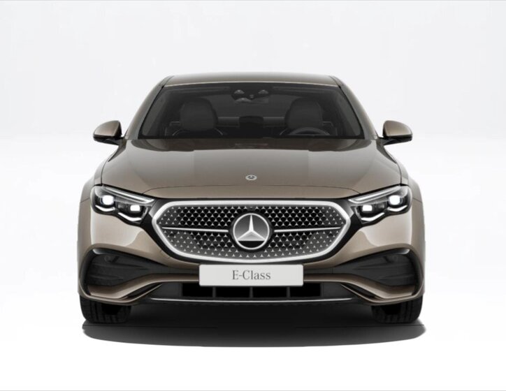 Mercedes-Benz Třídy E Sedan / Limuzína 2,0 l 145 kw