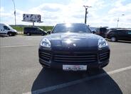 Porsche Cayenne 8