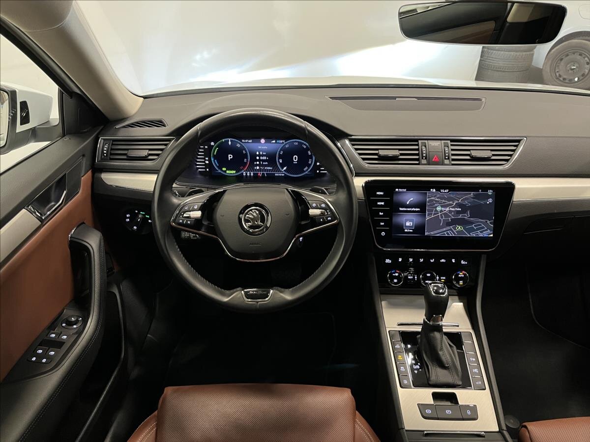 Škoda Superb Liftback 1,4 l 160 kw