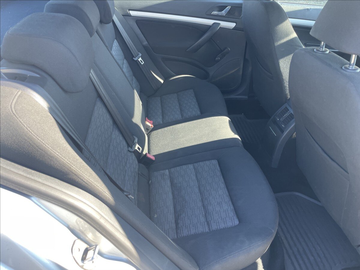 Škoda Octavia Sedan / Limuzína 1,9 l 77 kw