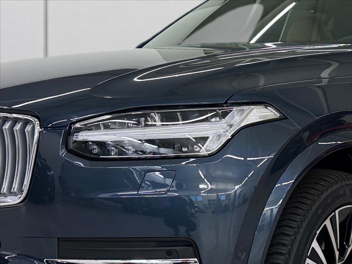 Volvo XC90 SUV / Terénní 2,0 l 335 kw