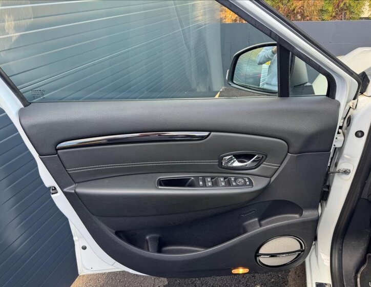 Renault Scénic MPV 1,2 l 97 kw