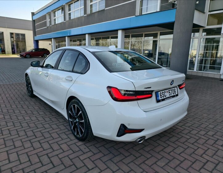 BMW Řada 3 Sedan 2,0 l 140 kw