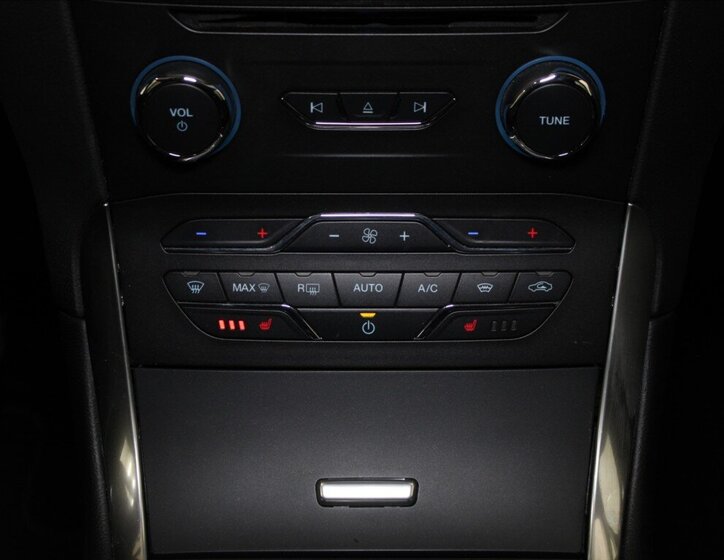 Ford S-MAX MPV 2,0 l 140 kw