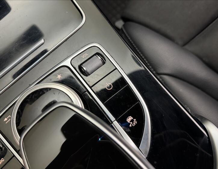 Mercedes-Benz GLC 27