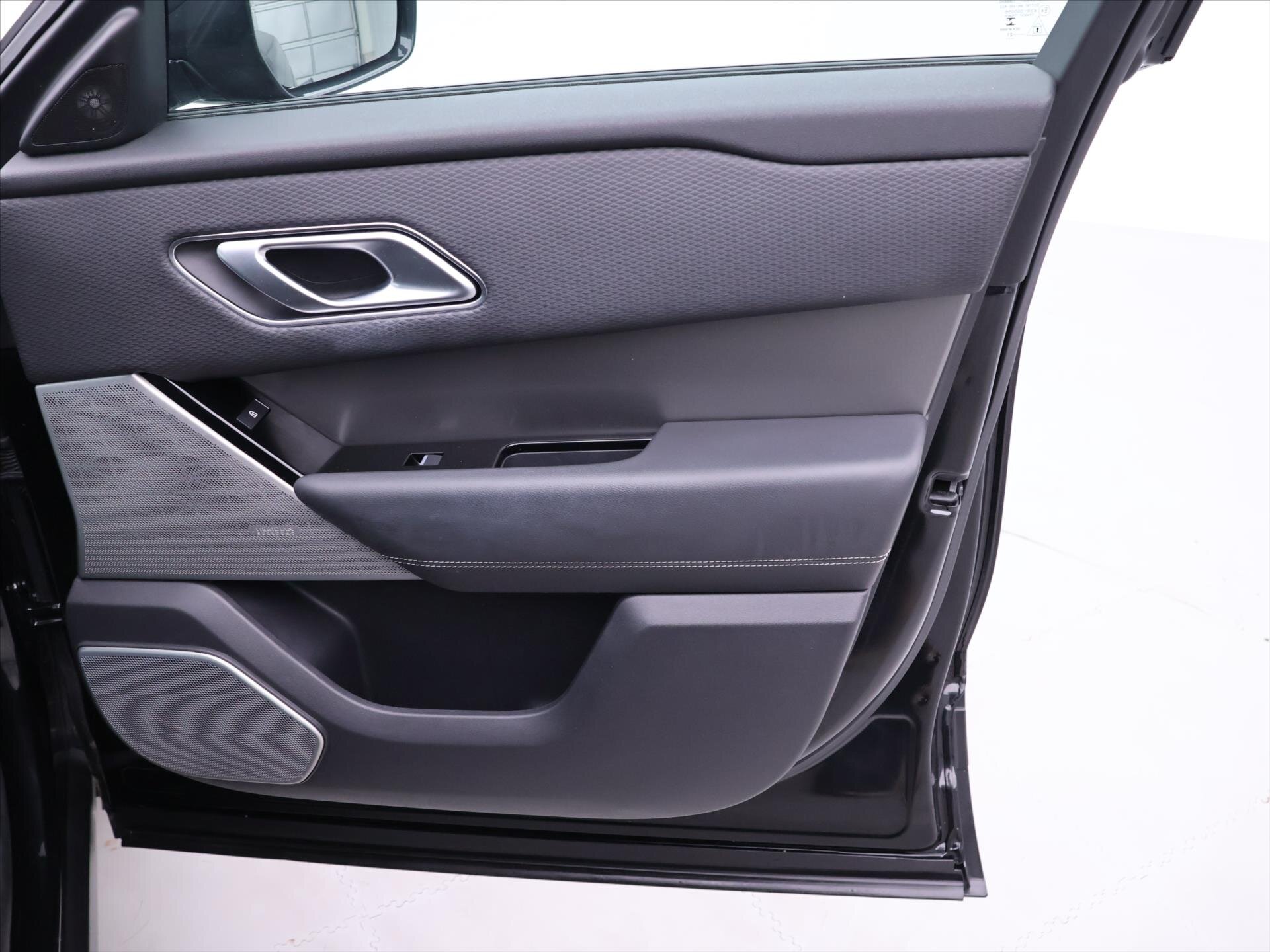 Land Rover Range Rover Velar SUV / Terénní 2,0 l 150 kw