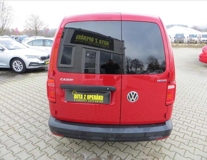Volkswagen Caddy Skříň 1,4 l 81 kw