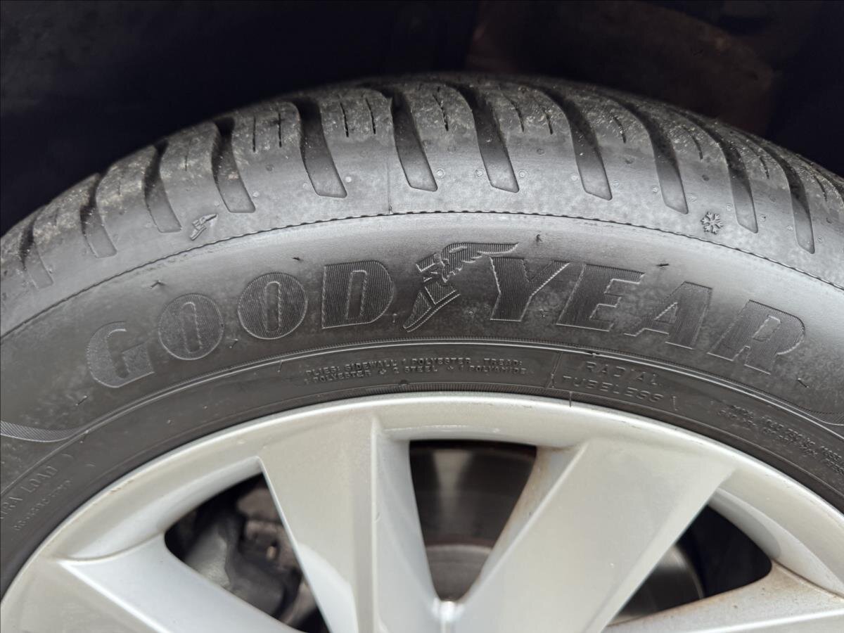 Škoda Superb Kombi 2,0 l 110 kw