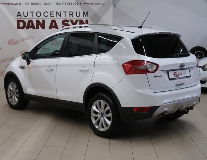 Ford Kuga SUV / Terénní 2,0 l 103 kw