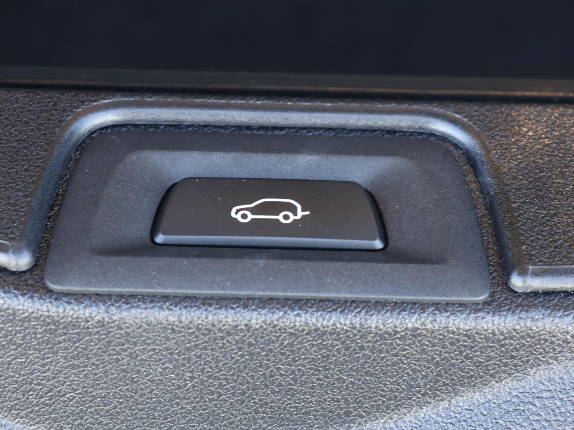 BMW X5 SUV / Terénní 3,0 l 250 kw