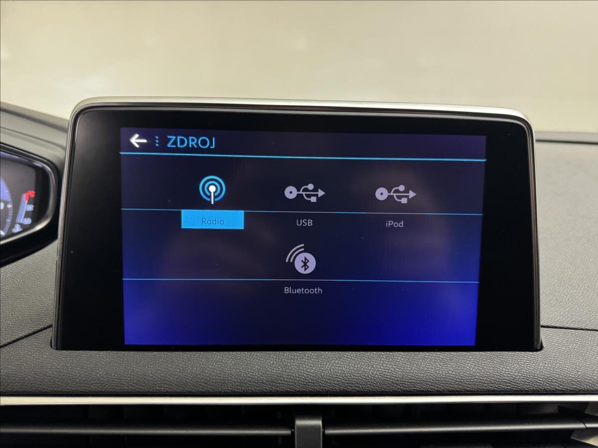 Peugeot 5008 SUV / Terénní 2,0 l 133 kw