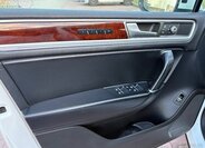 Volkswagen Touareg SUV / Terénní 0,0 193 kw