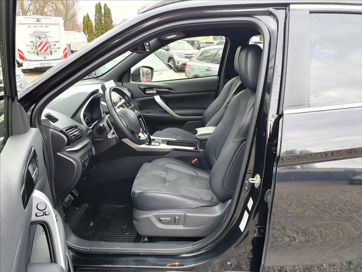 Mitsubishi Eclipse Cross SUV / Terénní 2,4 l 133 kw