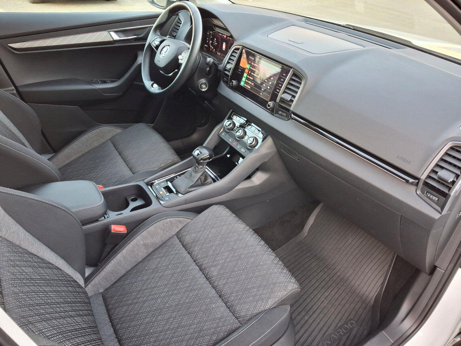 Škoda Karoq SUV / Terénní 1,5 l 110 kw