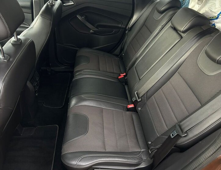 Ford Kuga SUV 2,0 l 120 kw