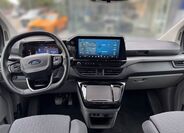 Ford Tourneo Custom 10