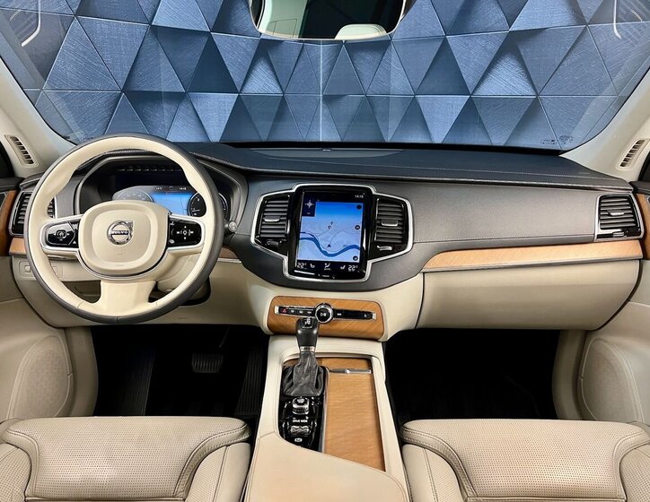 Volvo XC90 SUV 2,0 l 173 kw