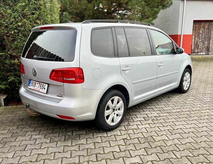 Volkswagen Touran MPV 1,6 l 77 kw