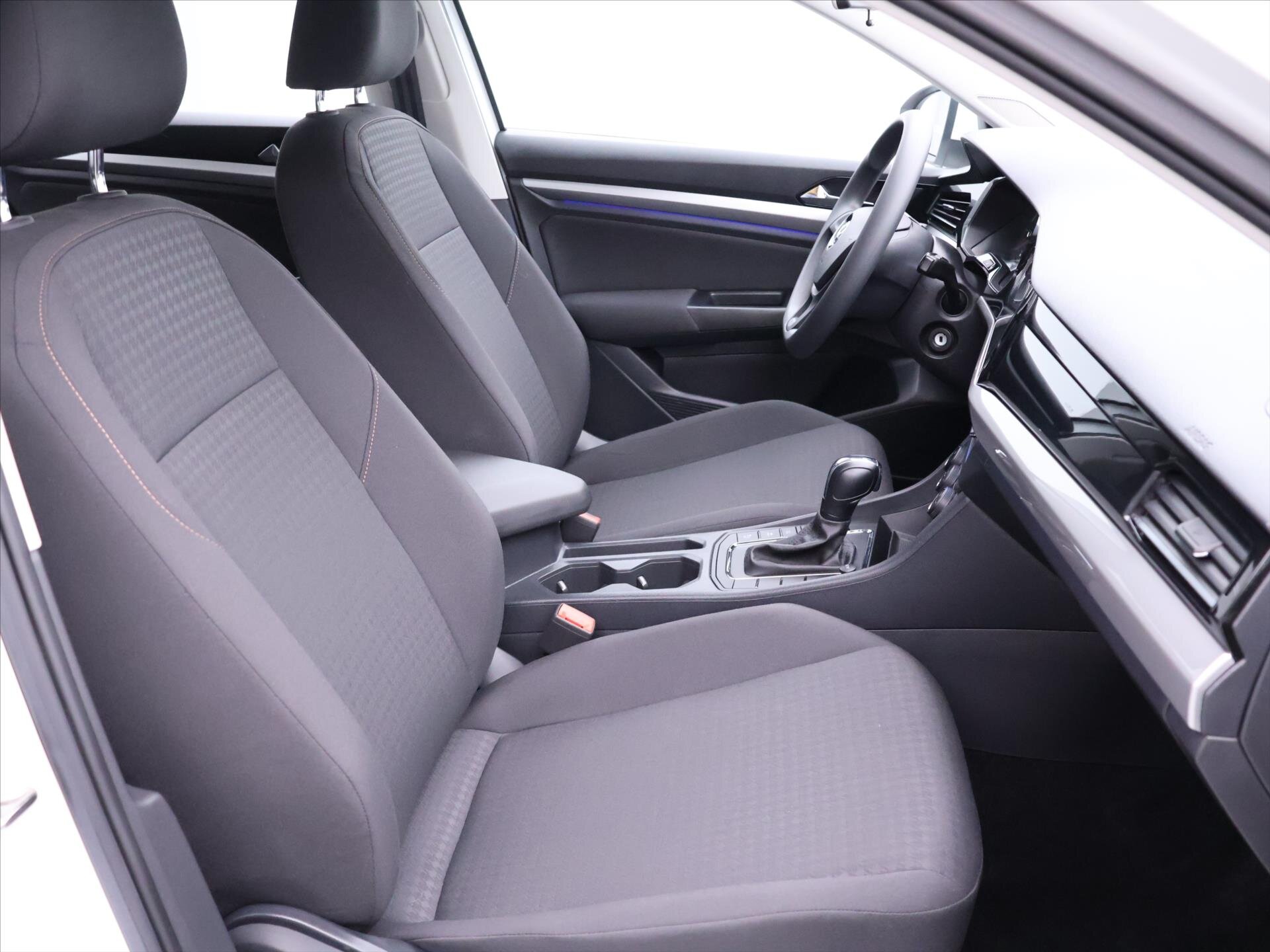 Volkswagen Bora Sedan / Limuzína 0,0 100 kw