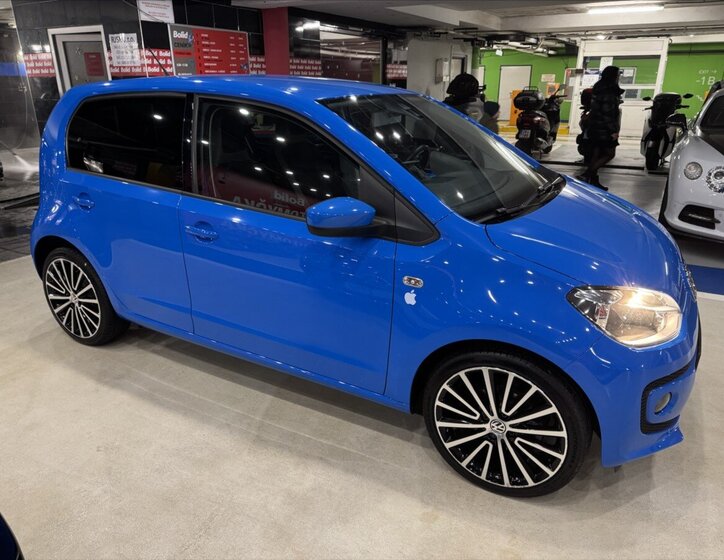 Volkswagen up! 7