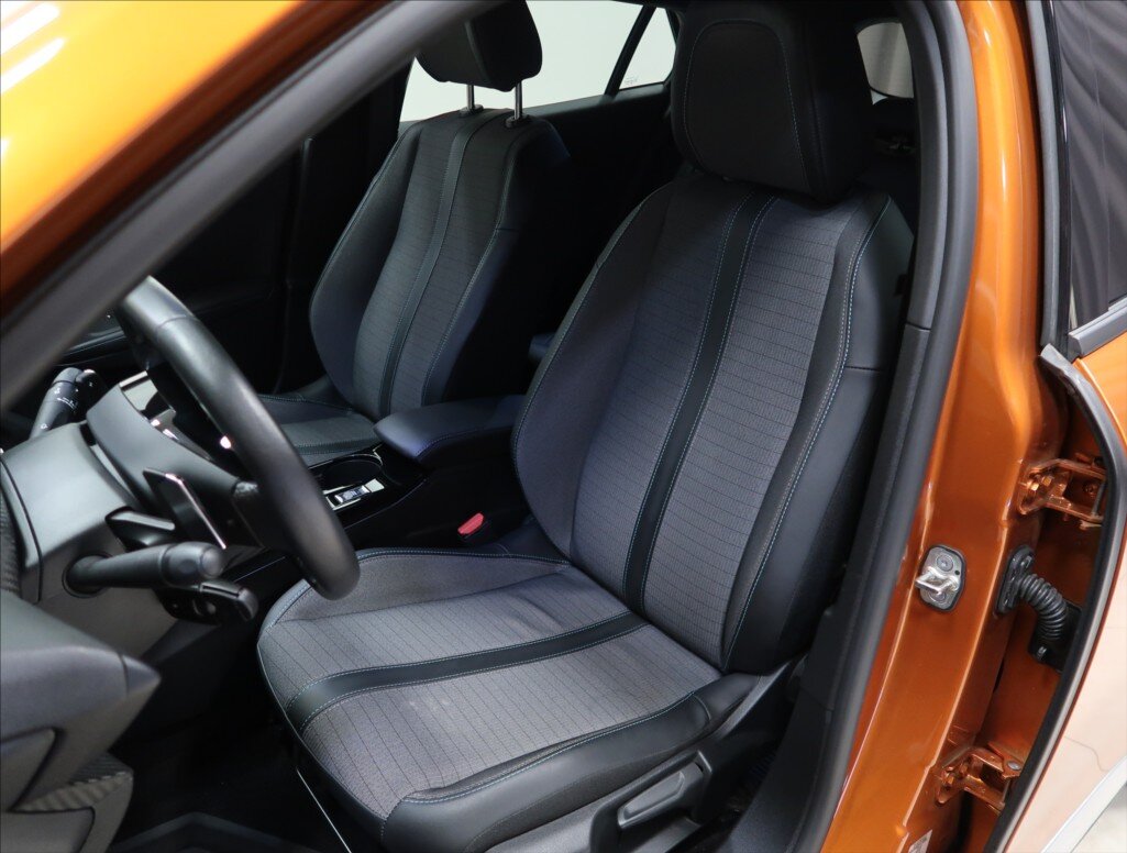 Peugeot 2008 Hatchback 1,2 l 96 kw