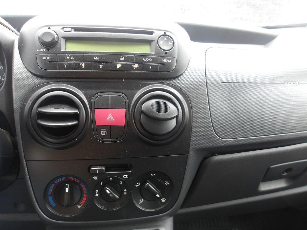 Peugeot Bipper Tepee Hatchback 1,4 l 54 kw