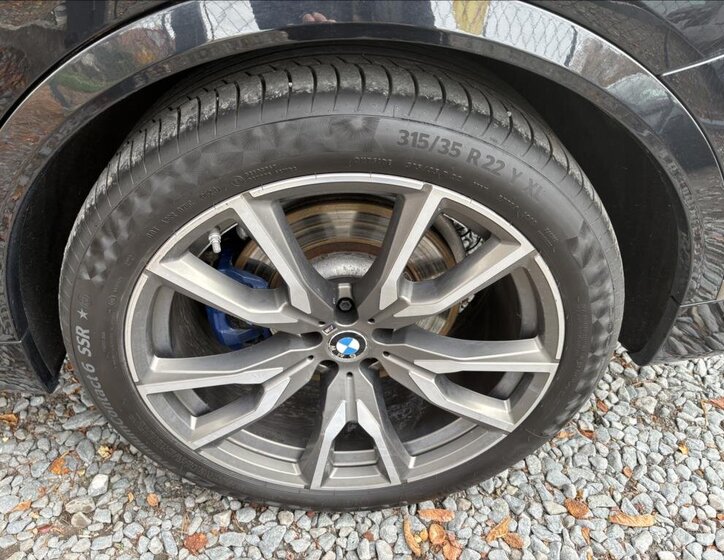 BMW X7 SUV 3,0 l 294 kw