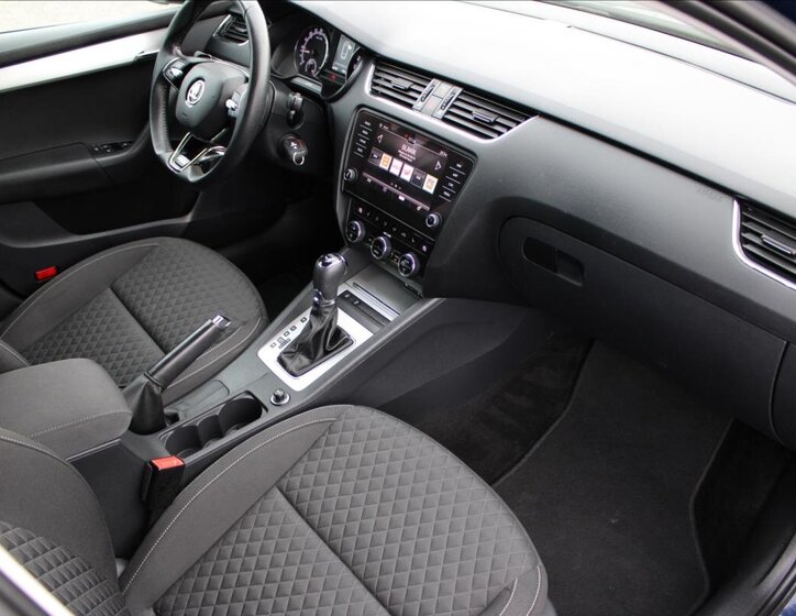 Škoda Octavia 24