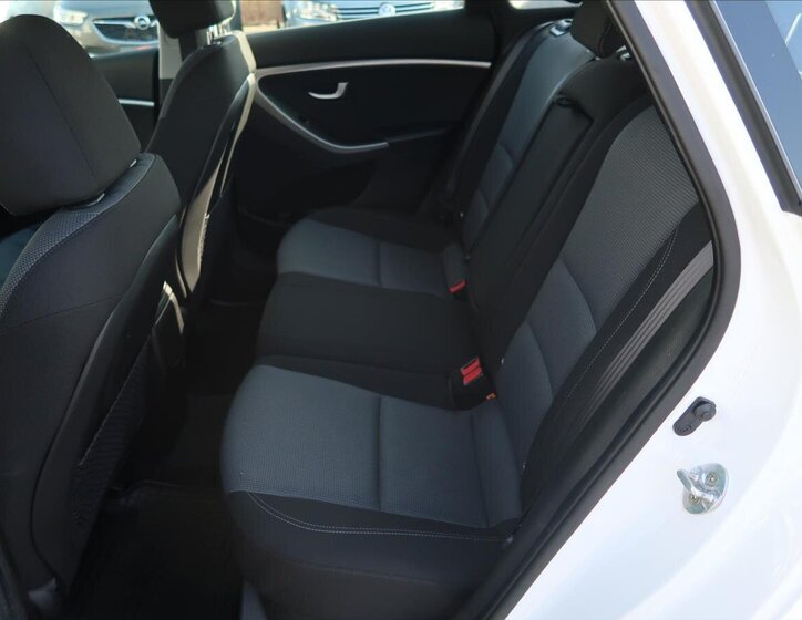 Hyundai i30 Kombi 1,6 l 88 kw