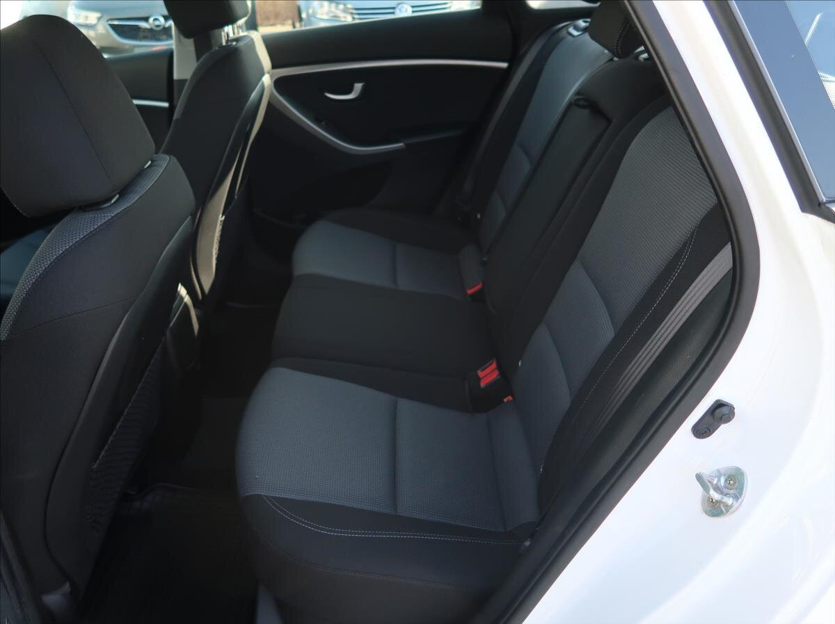 Hyundai i30 Kombi 1,6 l 88 kw