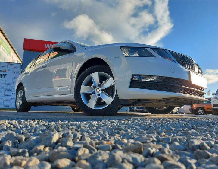 Škoda Octavia 48