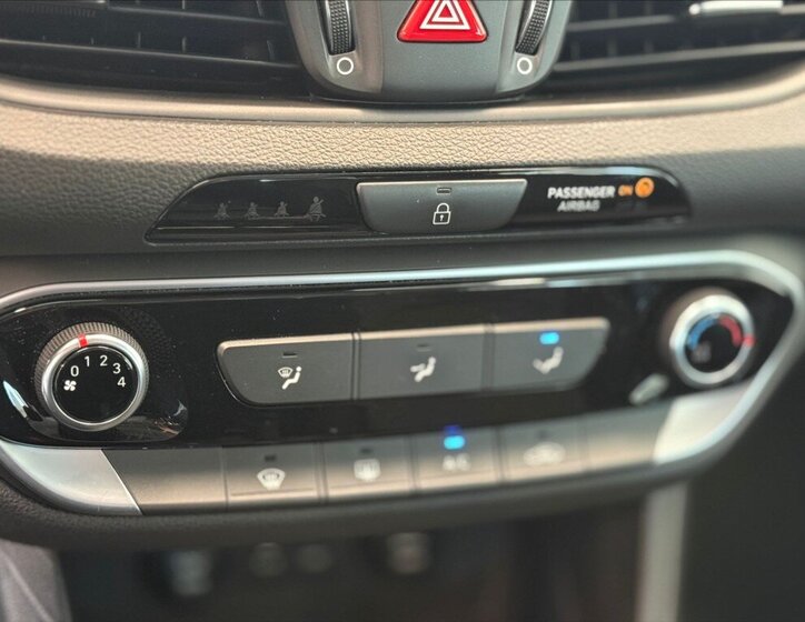 Hyundai i30 Hatchback 998,0 88 kw