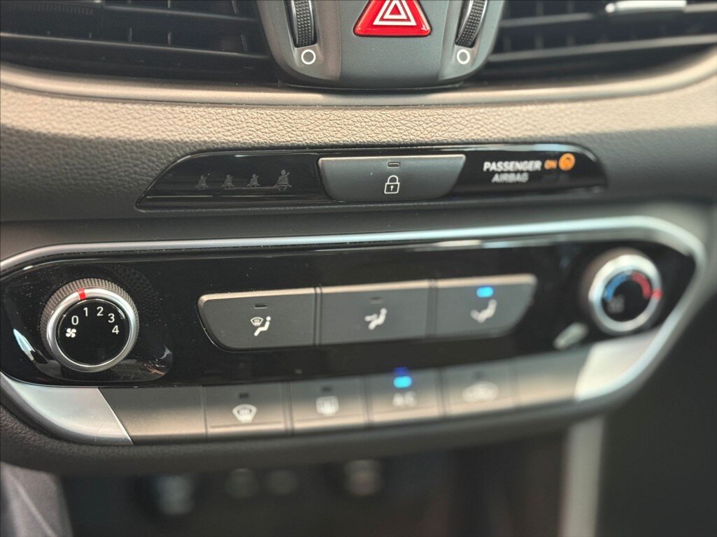 Hyundai i30 Hatchback 998,0 88 kw