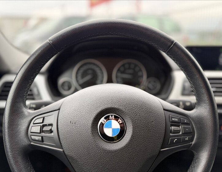 BMW Řada 3 Sedan / Limuzína 3,0 l 225 kw