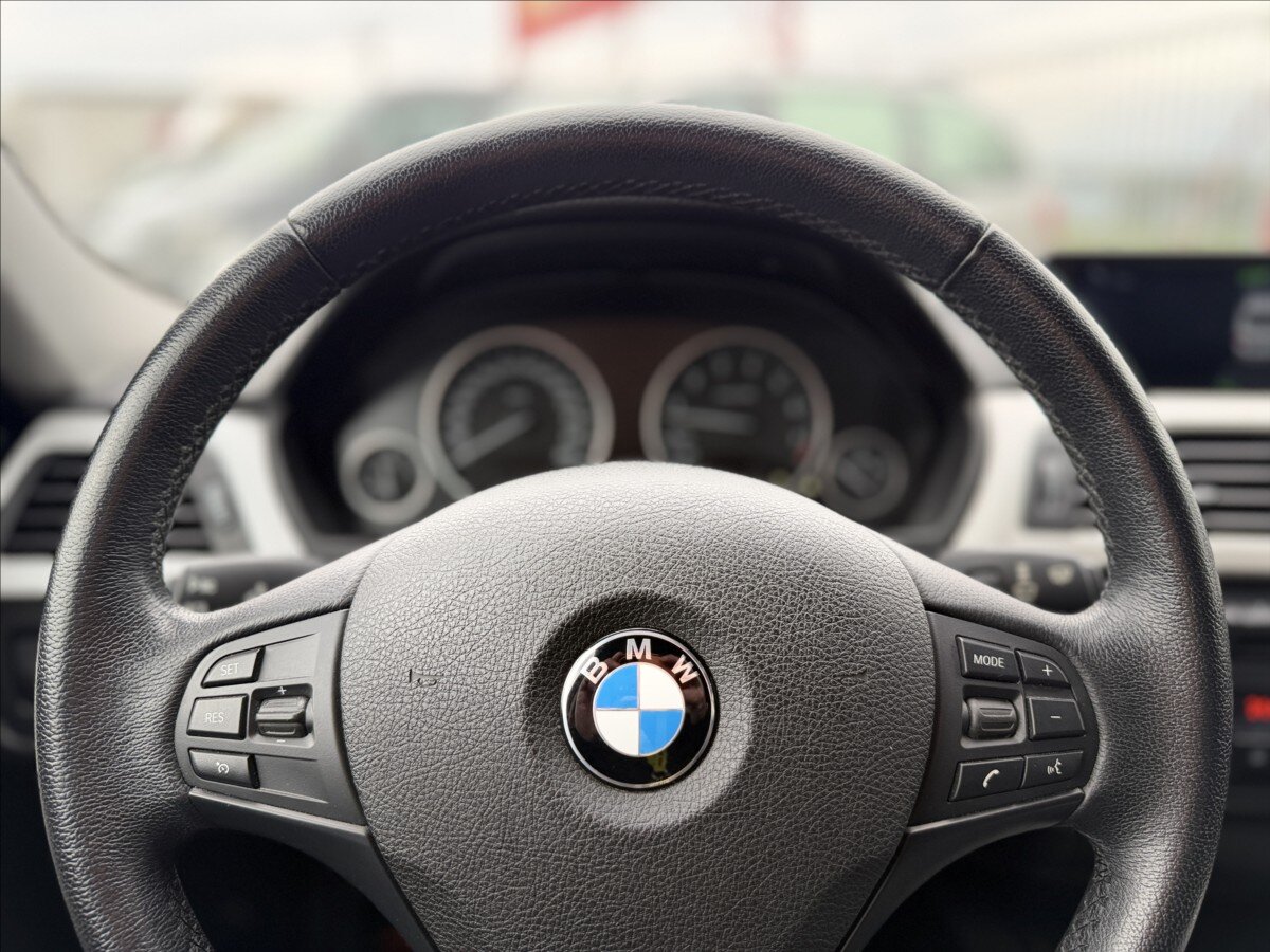 BMW Řada 3 Sedan / Limuzína 3,0 l 225 kw