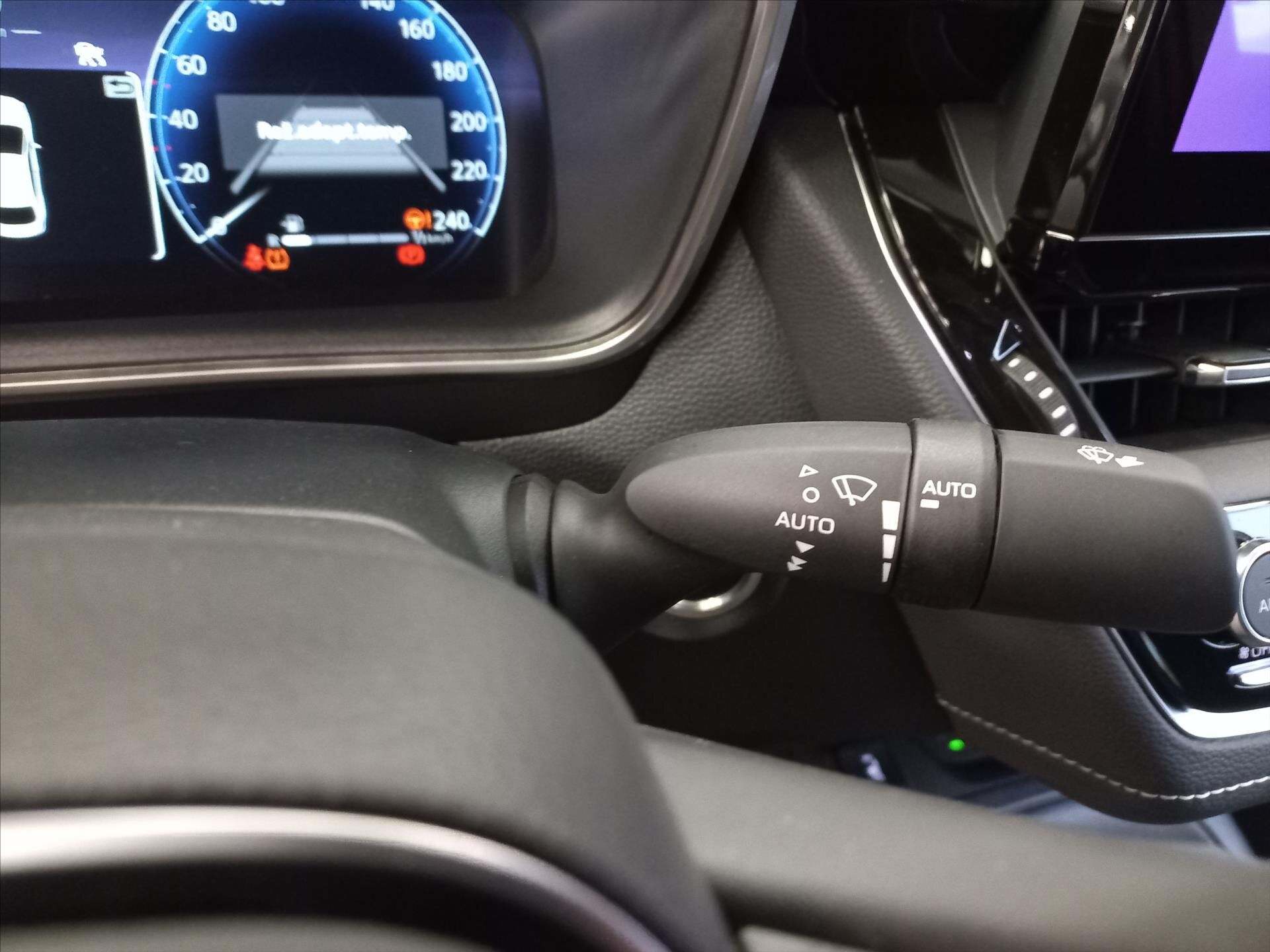 Toyota Corolla Sedan / Limuzína 1,8 l 72 kw