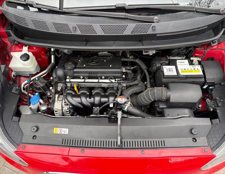 Hyundai ix20 MPV 1,6 l 92 kw