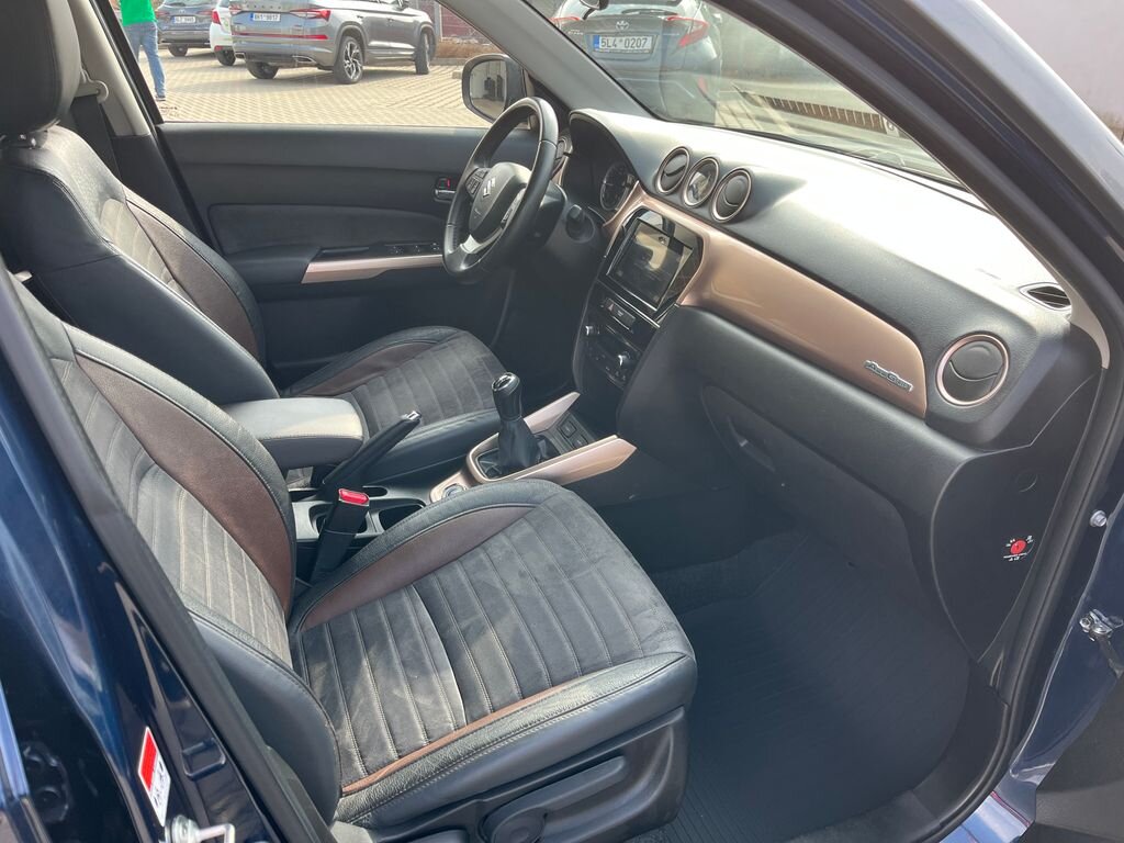 Suzuki Vitara SUV / Terénní 1,6 l 88 kw