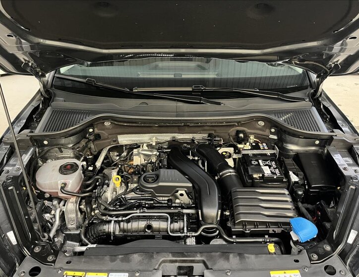 Škoda Karoq SUV 1,5 l 110 kw