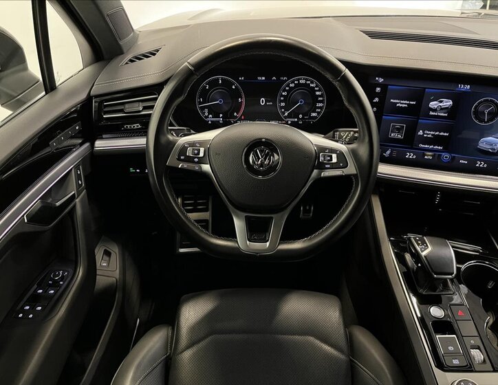 Volkswagen Touareg SUV / Terénní 3,0 l 210 kw