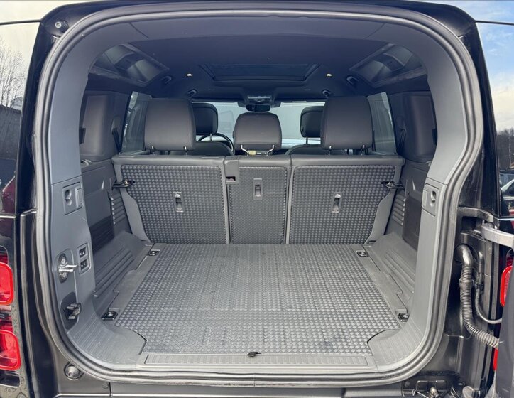Land Rover Defender SUV / Terénní 3,0 l 221 kw