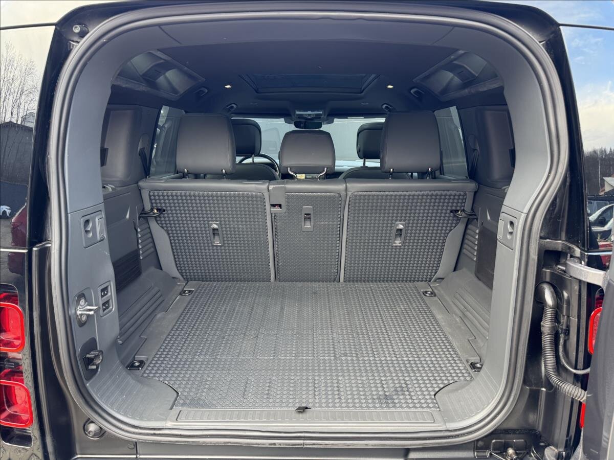 Land Rover Defender SUV / Terénní 3,0 l 221 kw