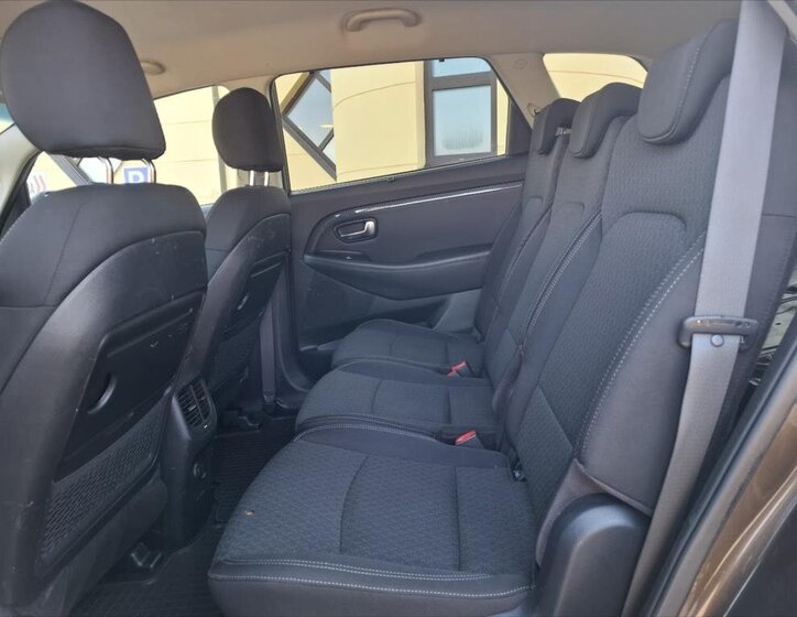 KIA Carens Kombi 1,7 l 104 kw