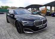 BMW Řada 7 Sedan / Limuzína 4,4 l 390 kw