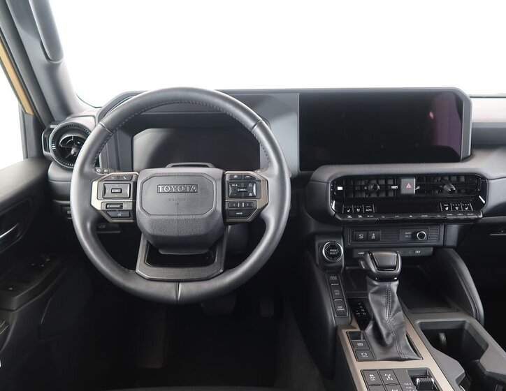 Toyota Land Cruiser Kombi 2,8 l 151 kw