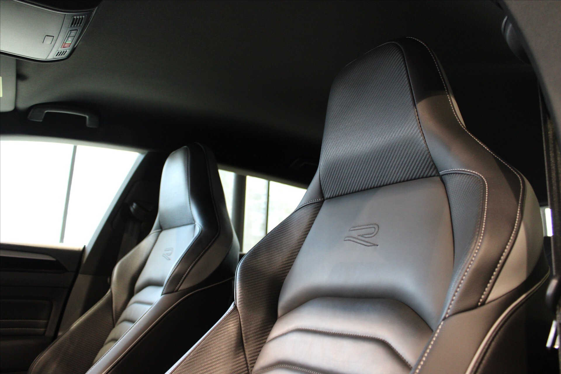 Volkswagen Arteon Kombi 2,0 l 147 kw