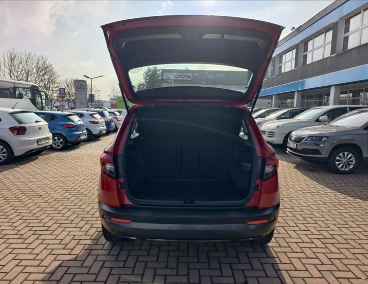 Škoda Karoq SUV / Terénní 1,5 l 110 kw